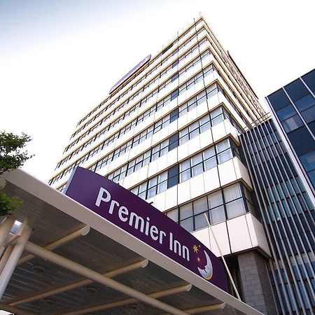 Premier Inn West Bromwich Central Ngoại thất bức ảnh