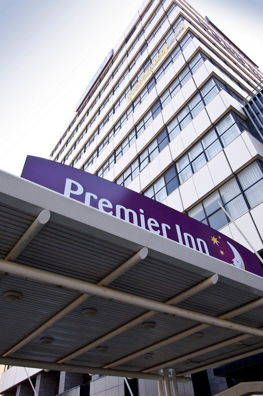 Premier Inn West Bromwich Central Ngoại thất bức ảnh