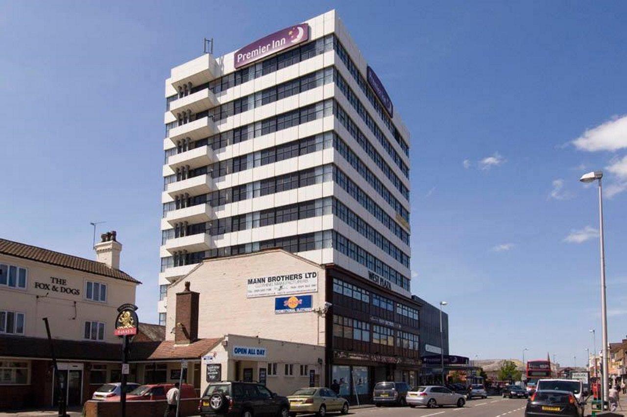 Premier Inn West Bromwich Central Ngoại thất bức ảnh