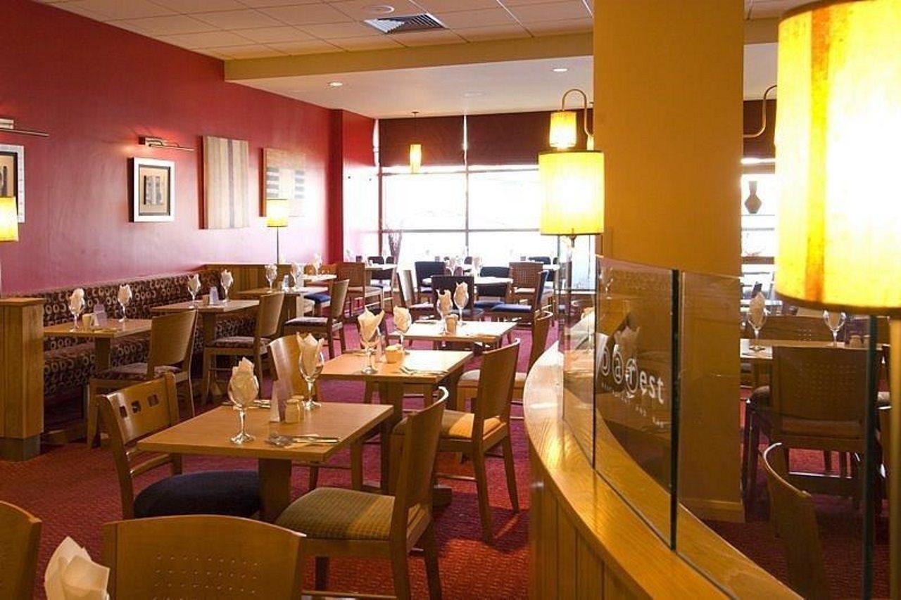 Premier Inn West Bromwich Central Ngoại thất bức ảnh