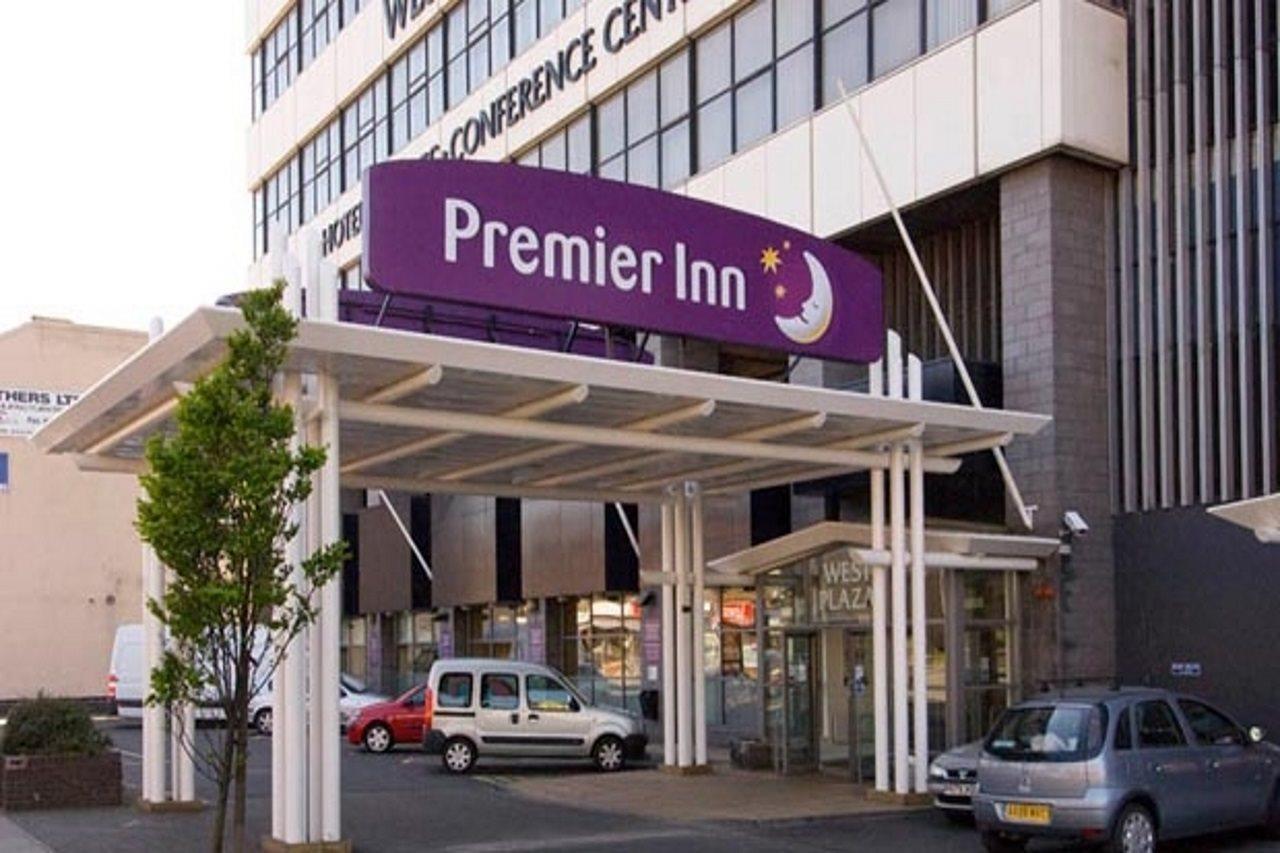 Premier Inn West Bromwich Central Ngoại thất bức ảnh